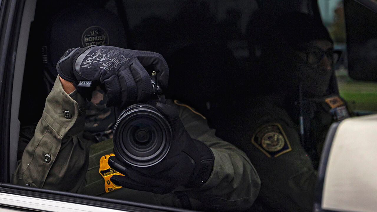 ICE Patrols New Orleans neighborhoods for undocumented immigrants.