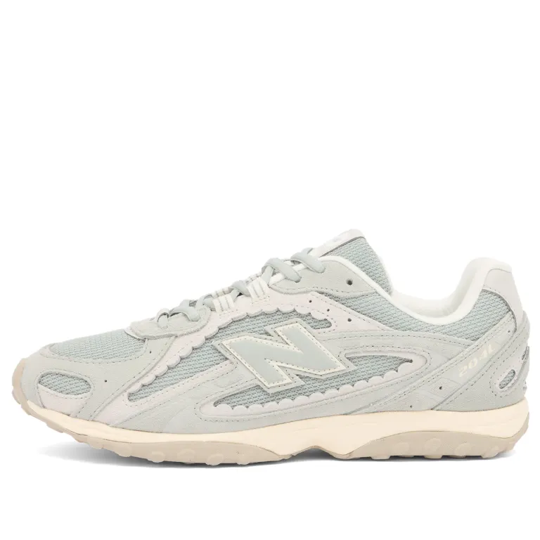 New Balance 204L