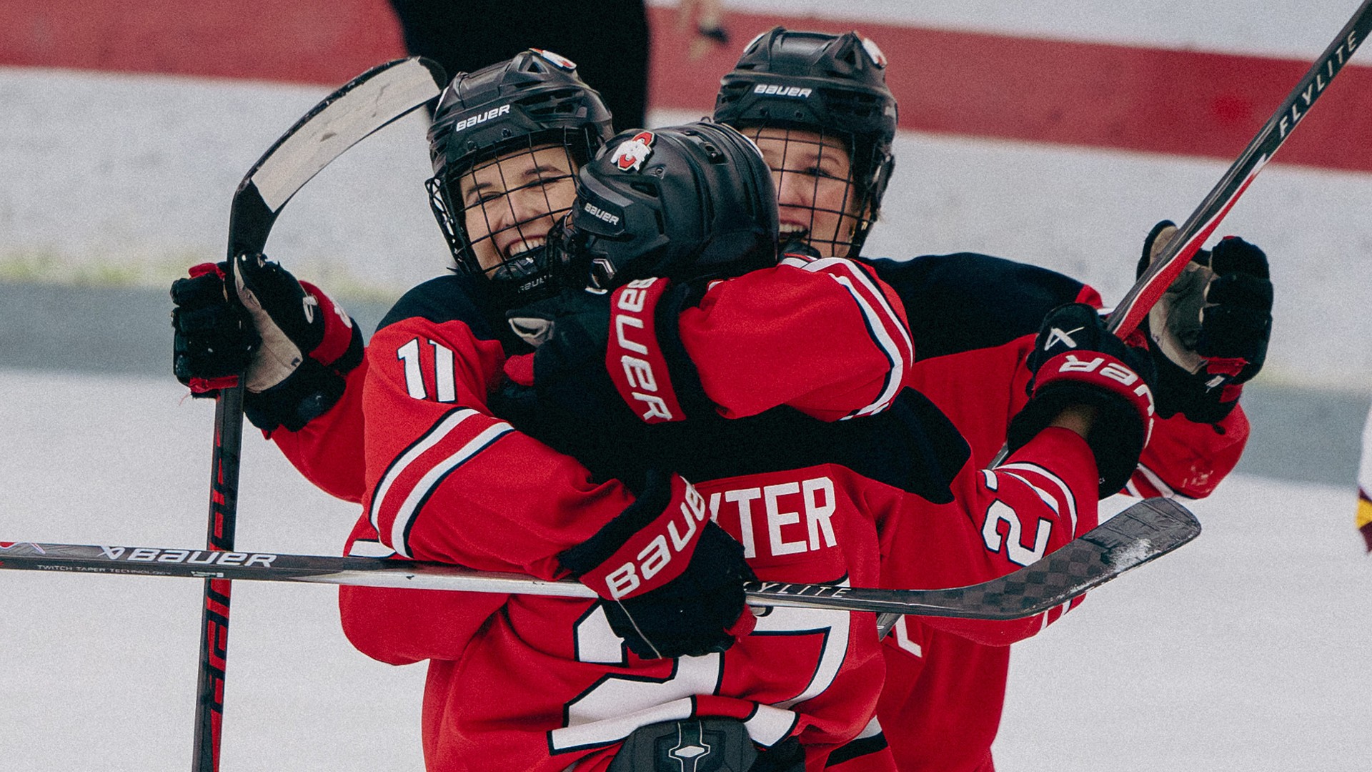 READ MORE | No. 2 Women's Hockey