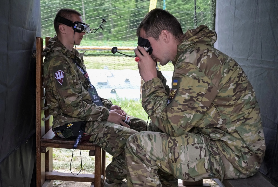 Ukrainian servicemen perform drone exercises