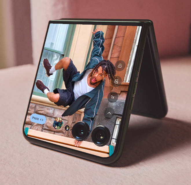 motorola razr+ 2026