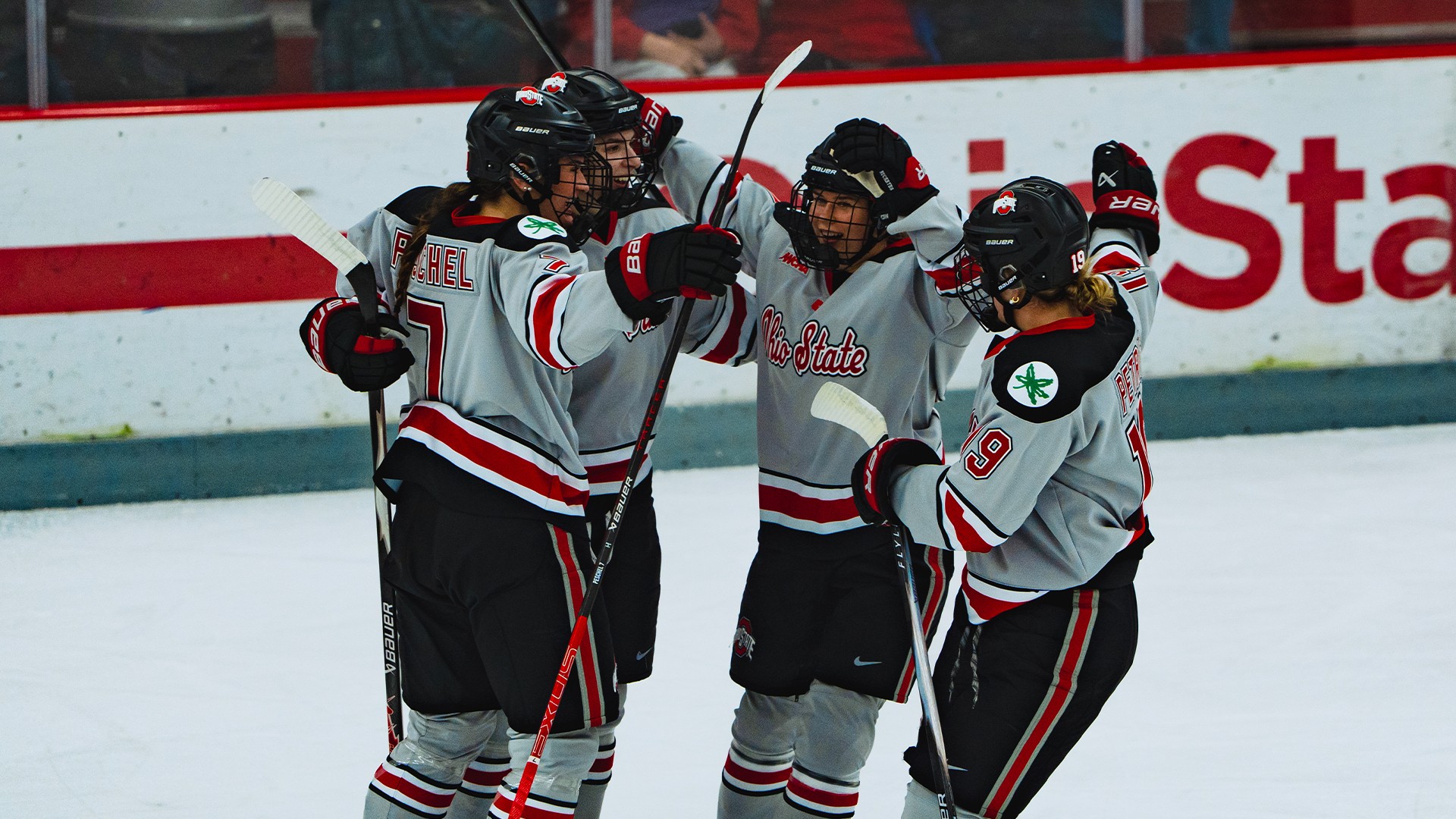 READ MORE | No. 3 Women's Hockey