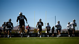 Raiders move into Phase lll of offseason training program, begin OTAs
