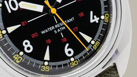 This Compact, Ultra-Affordable Timex Field Watch Is a Retro Milspec Masterpiece