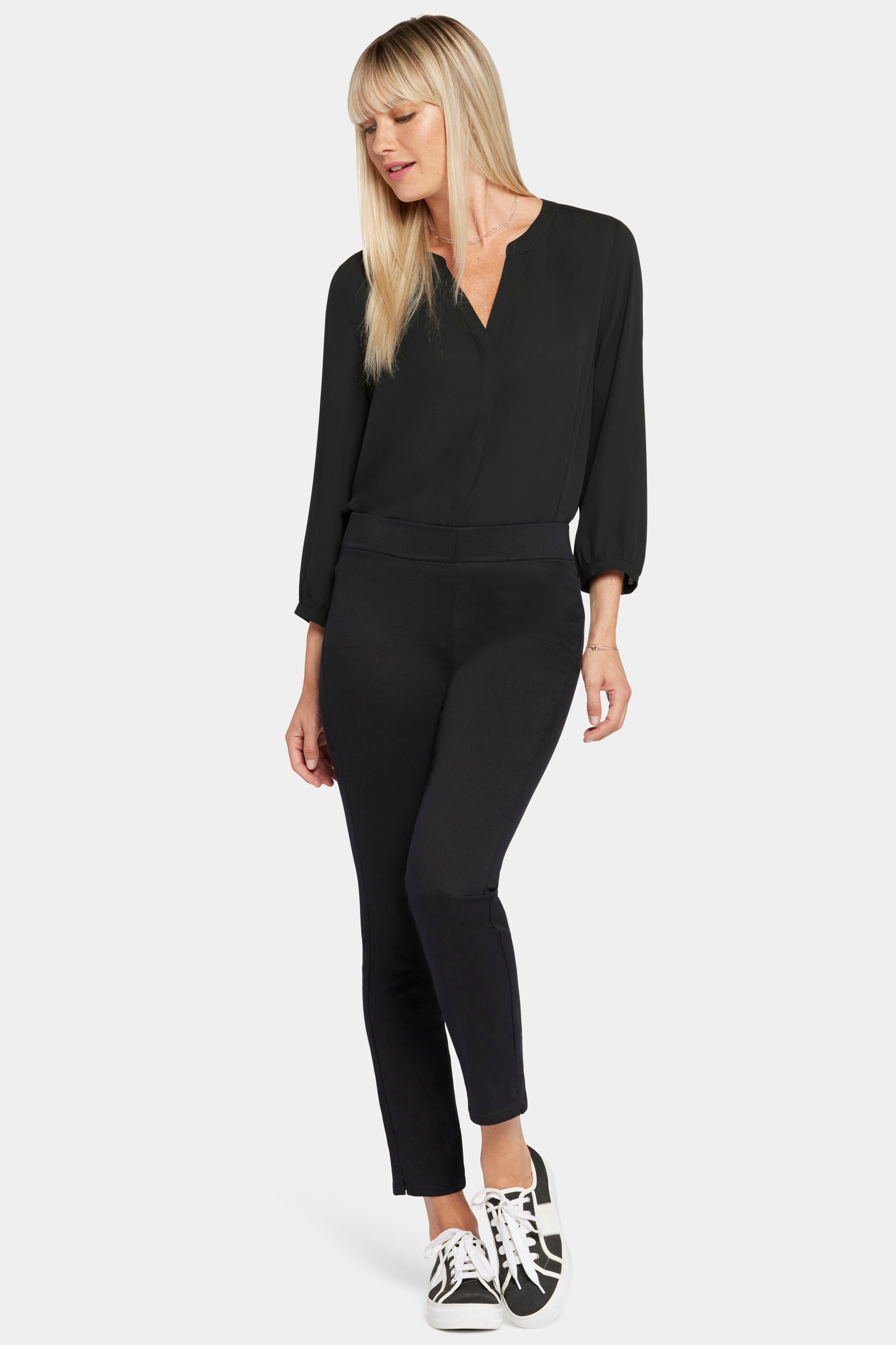 Image of Skinny Ankle Pull-On Jeans - Black