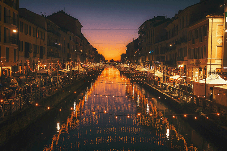 Christmas market lzaia Naviglio Grande, Milano, Italy 