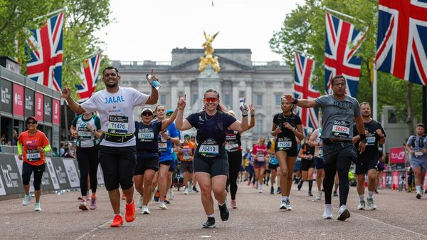 People take part in the London Marathon. 