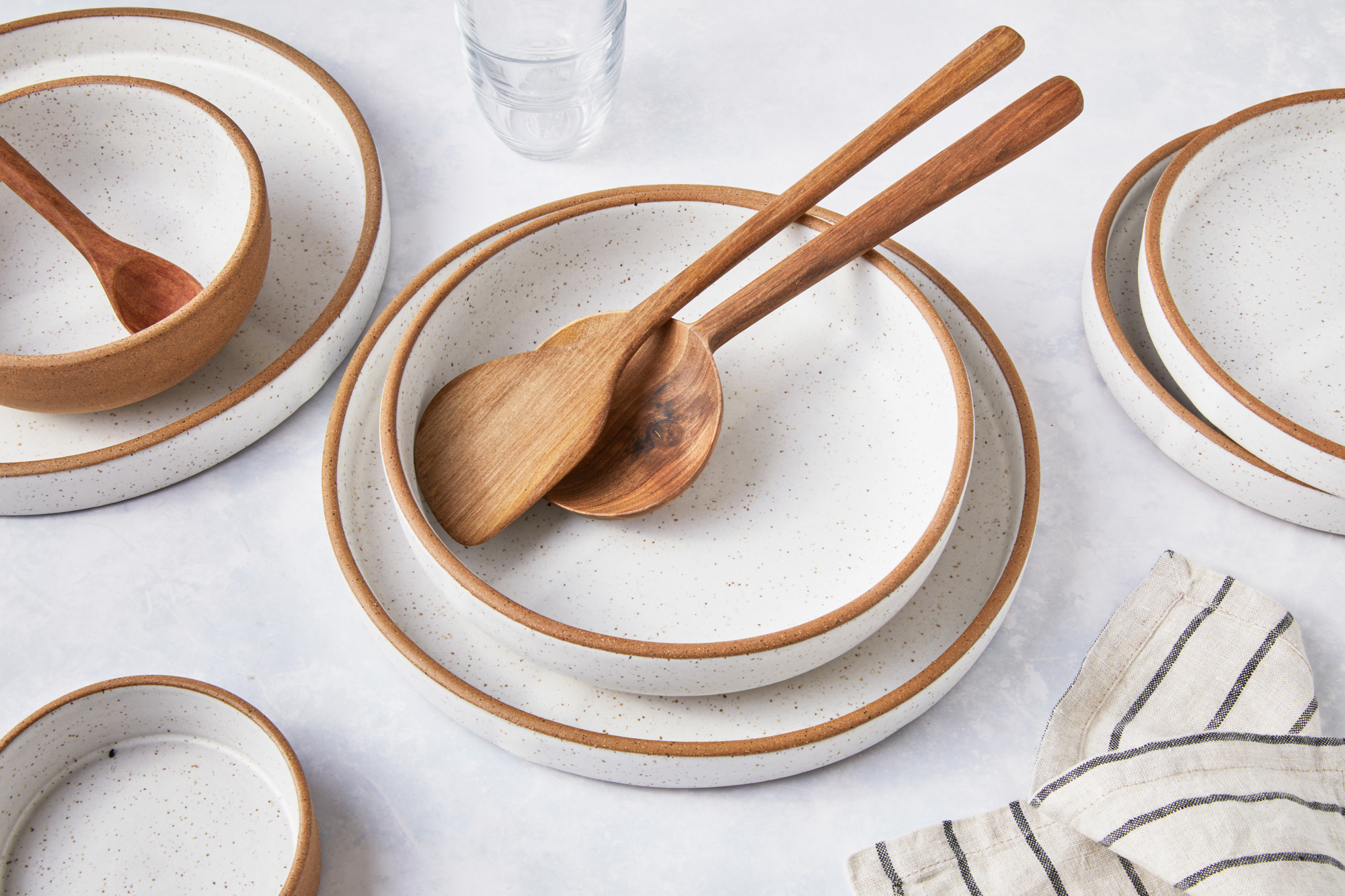 Build your dinnerware set