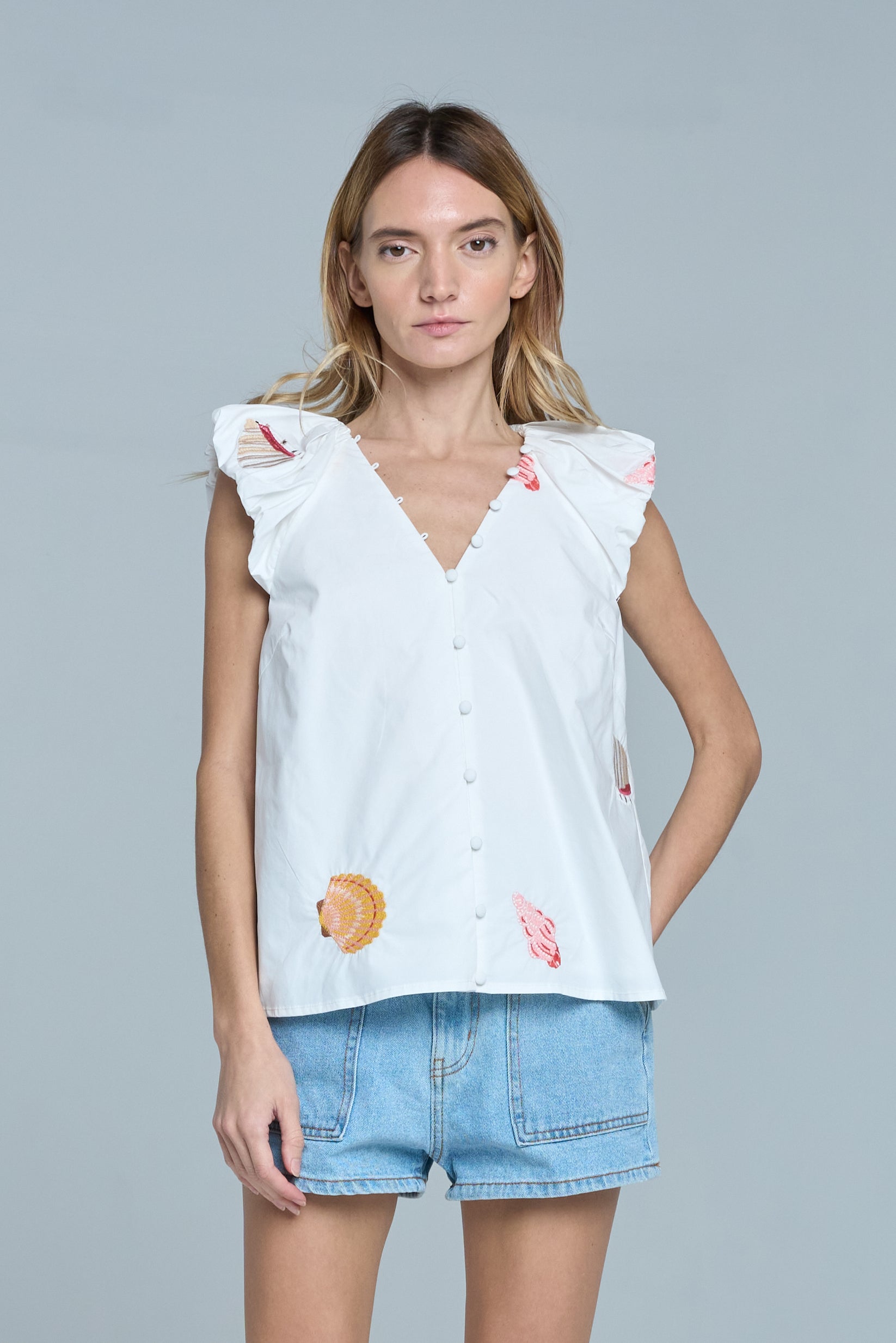 Image of Islynne Embroidered Seashell Flutter Sleeve Top