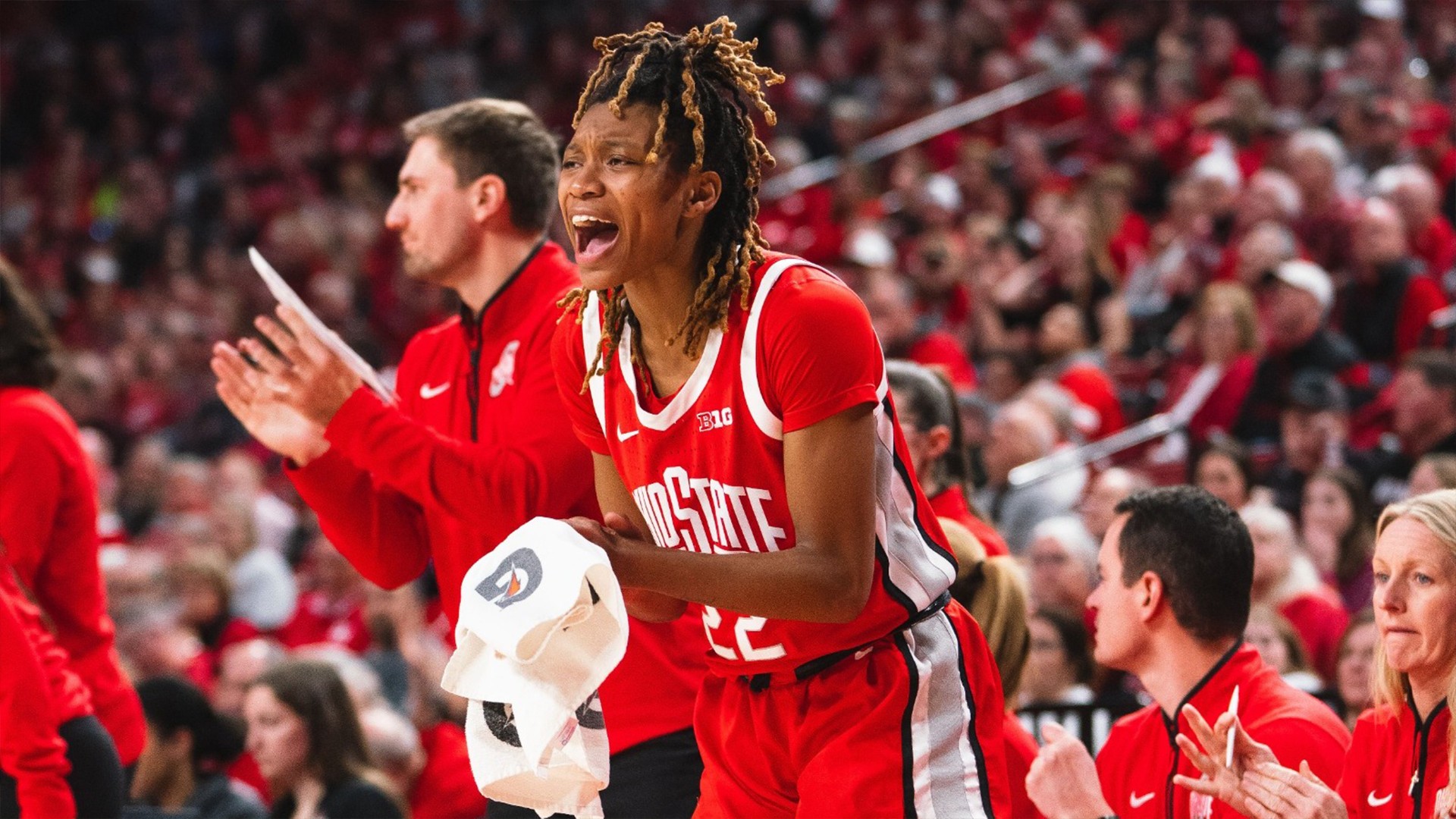 READ MORE | Women's Basketball - Jaloni Cambridge