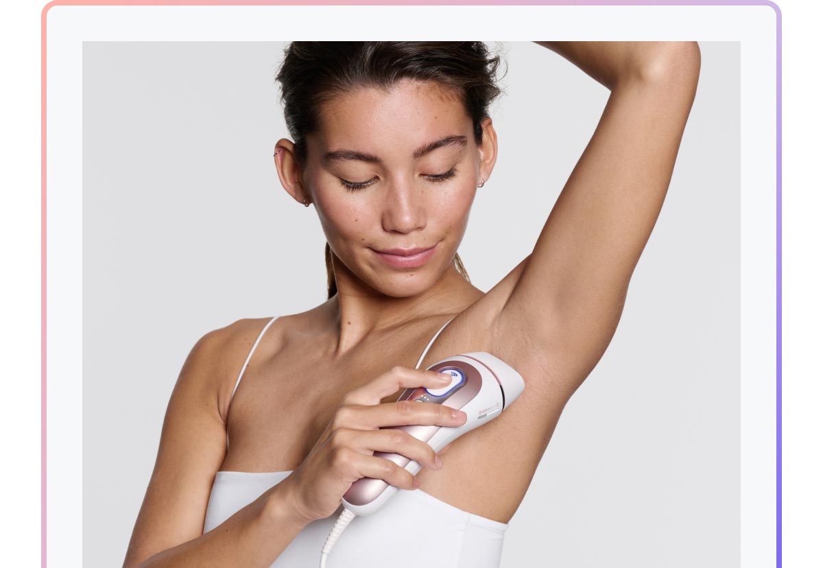 Skin i·expert Smart IPL in use