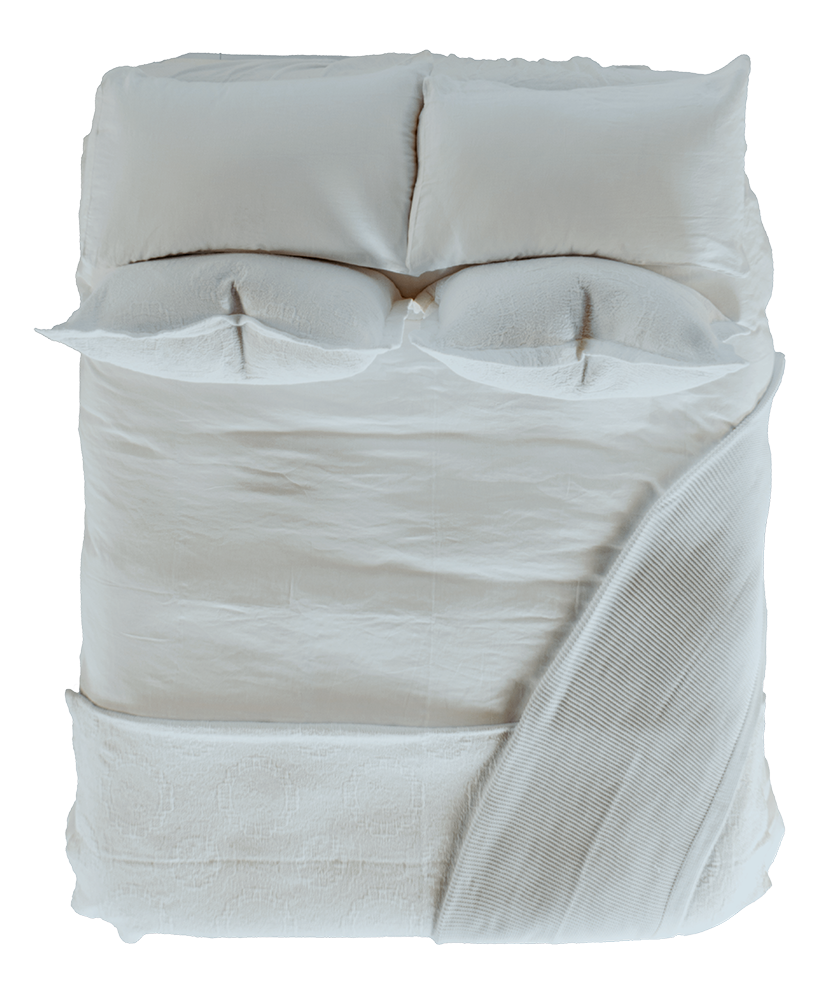 Image of Antik Matelasse 50" x 70" Throw - Salt