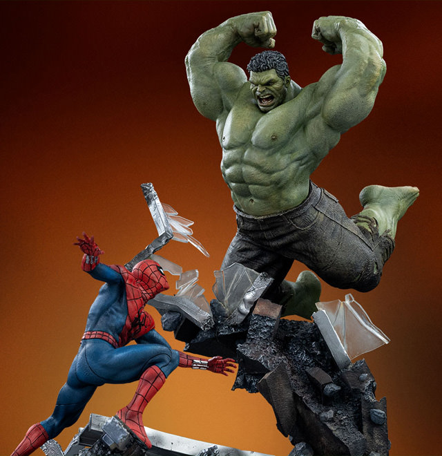 Spiderman vs Hulk 1:10 Scale Statue
