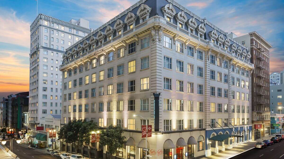 Downtown San Francisco Escape with Daily Breakfast Credit & Nightly Drink