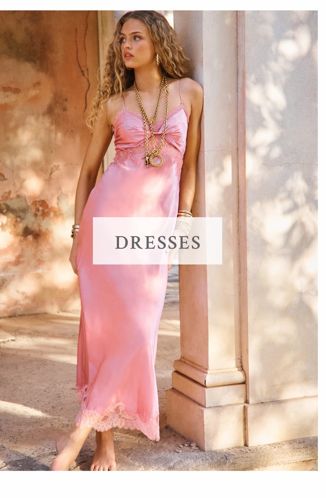 <DRESSES>