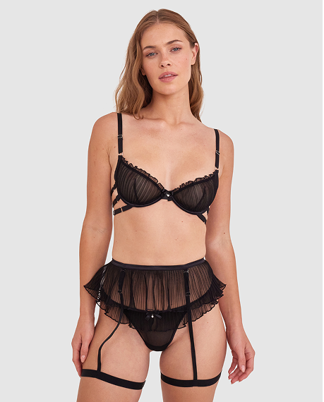 Night Games Com-Pleat Me Unlined Set