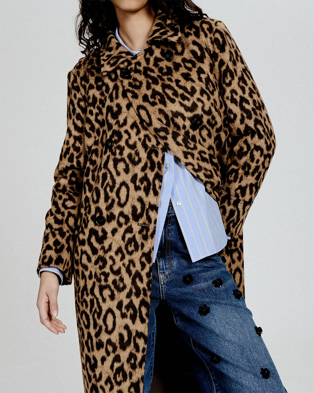 AW25