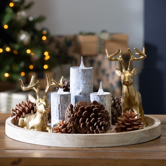 How to Decorate a Small Living Room for Christmas: 5 Festive Tips