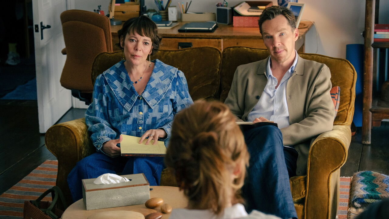 Film still from The Roses showing Benedict Cumberbatch and Olivia Colman 