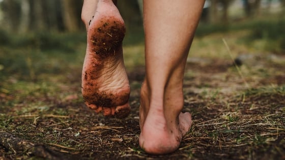 barefoot