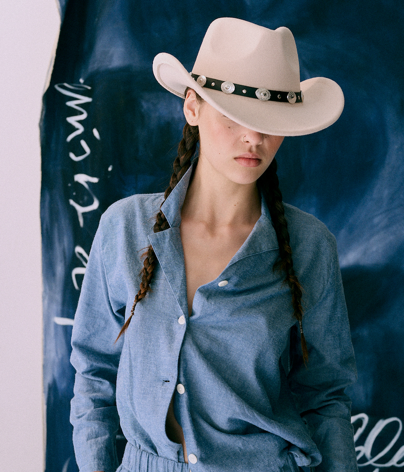 Woman in a cowboy hat and in Womens 402 Long Set Chambray Blue