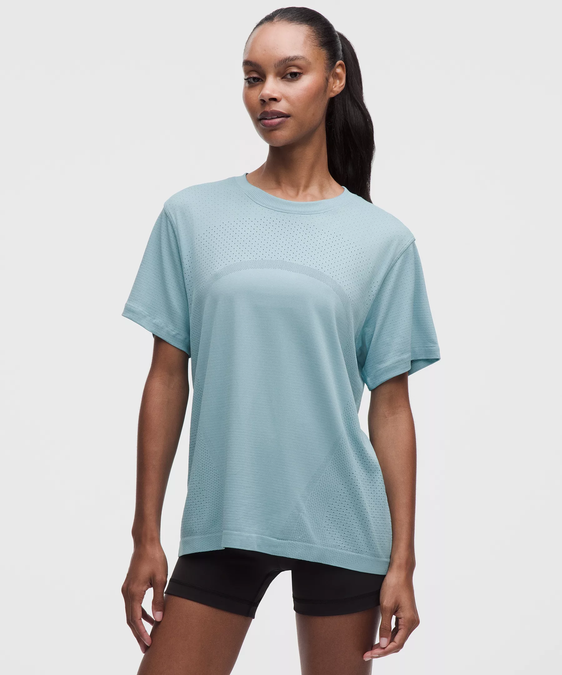 Swiftly Relaxed Short-Sleeve Shirt Hip Length Logo
