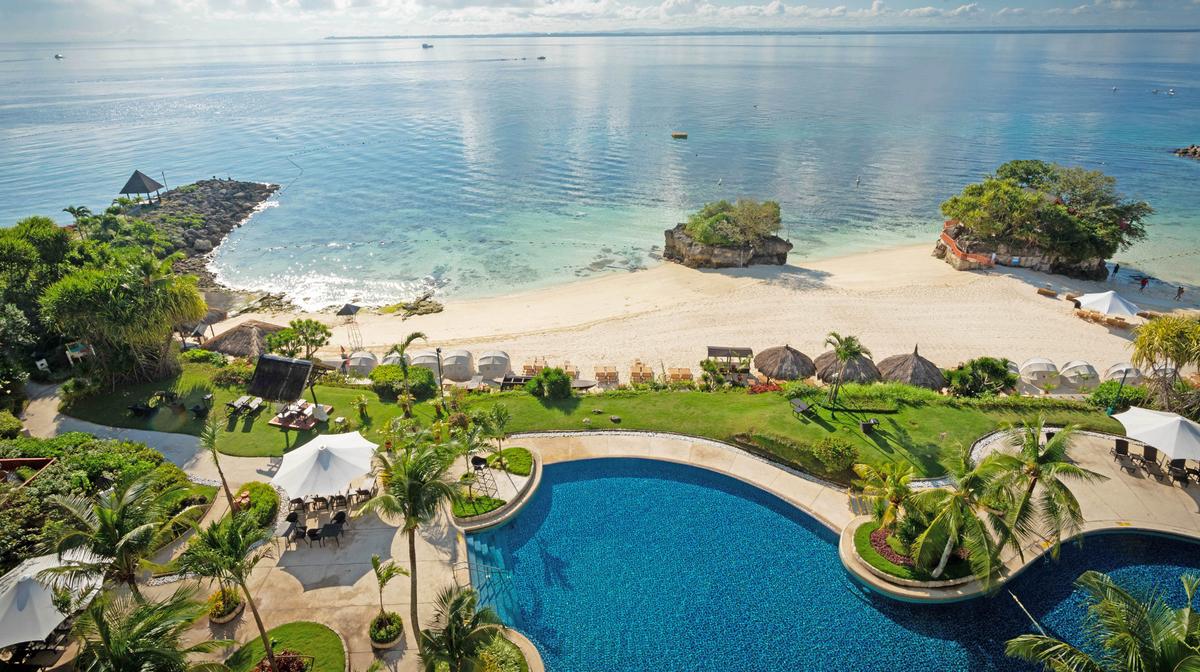 Philippines Coastal Oasis on Mactan Island with Daily Breakfast & Nightly Dinner