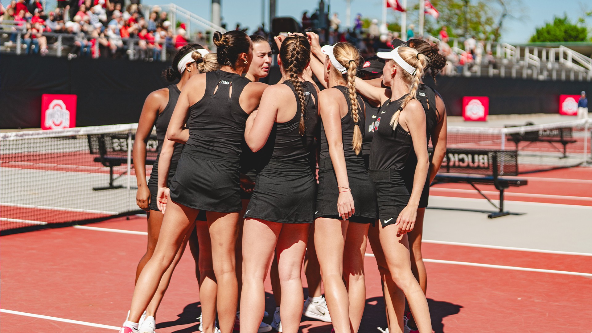 READ MORE | Women's Tennis