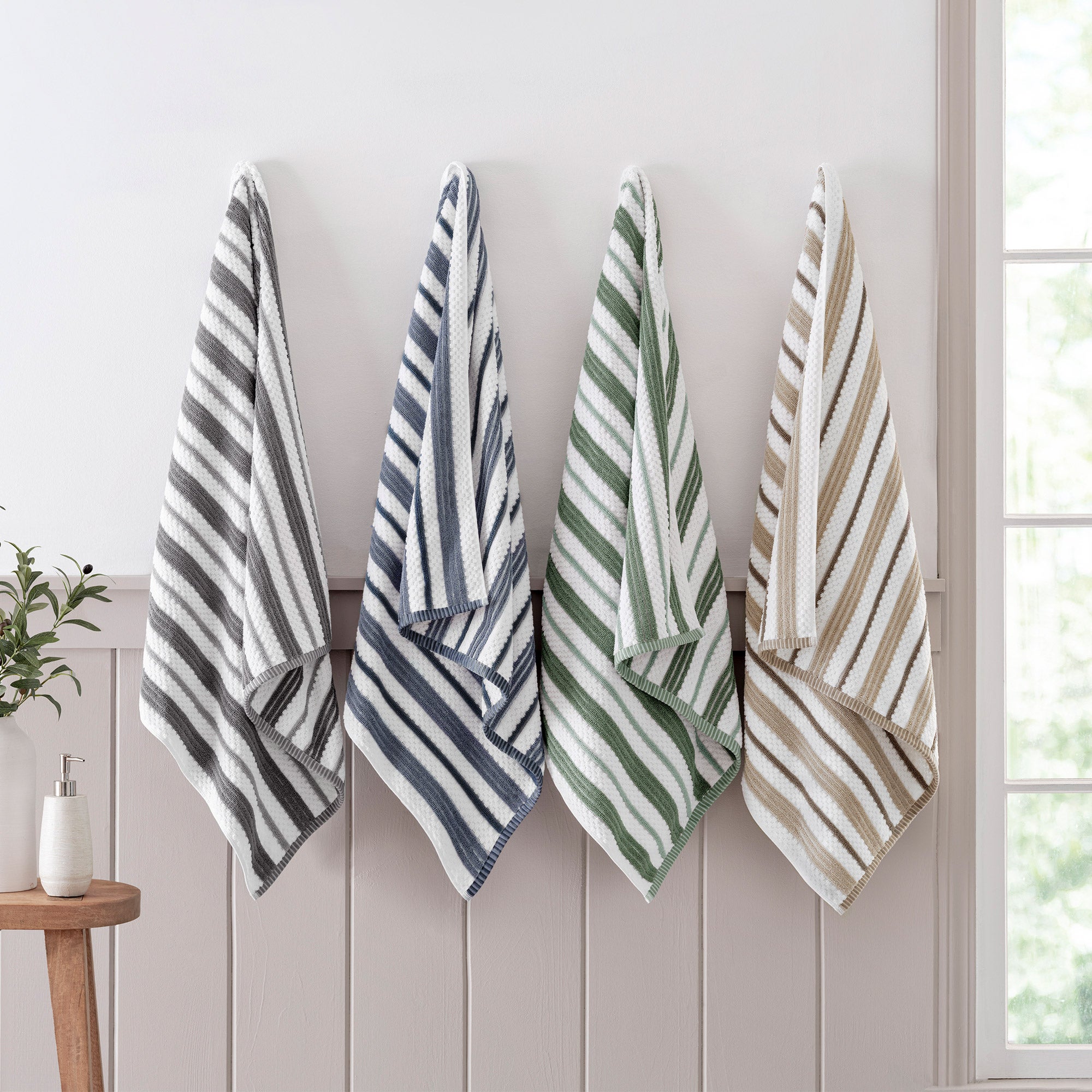 Textured Stripe Bath Towels, 2-Pack