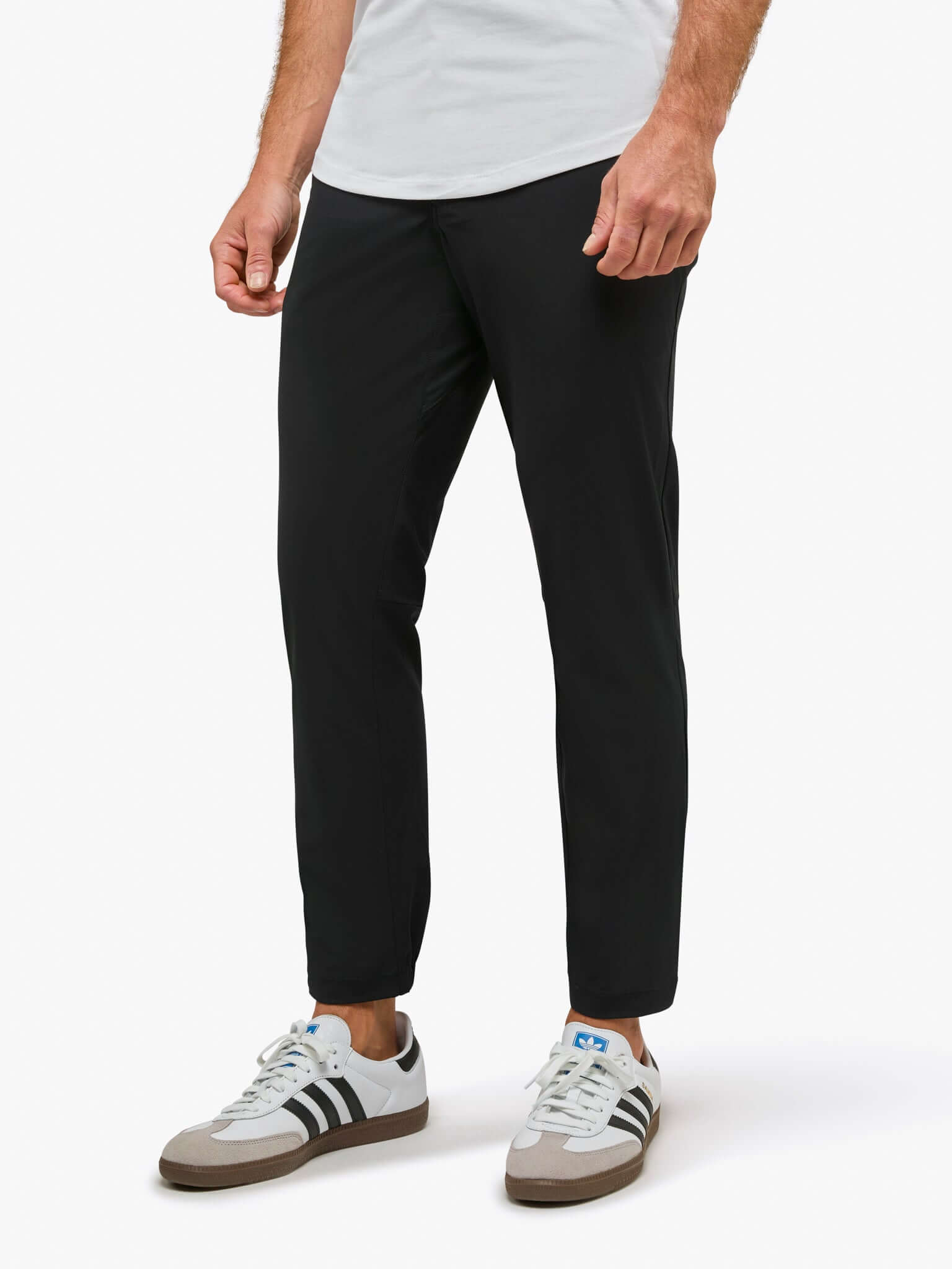 Image of AO Jogger Pant | Black Slim-fit Versaknit®