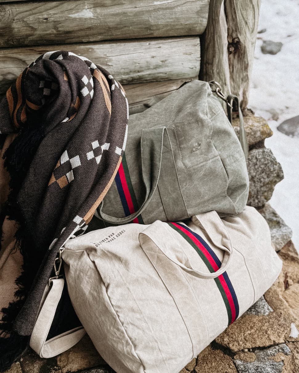 Alpine throw